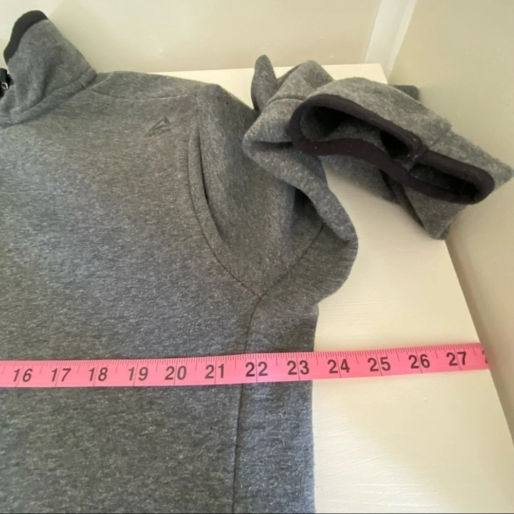 Reebok Mens Top